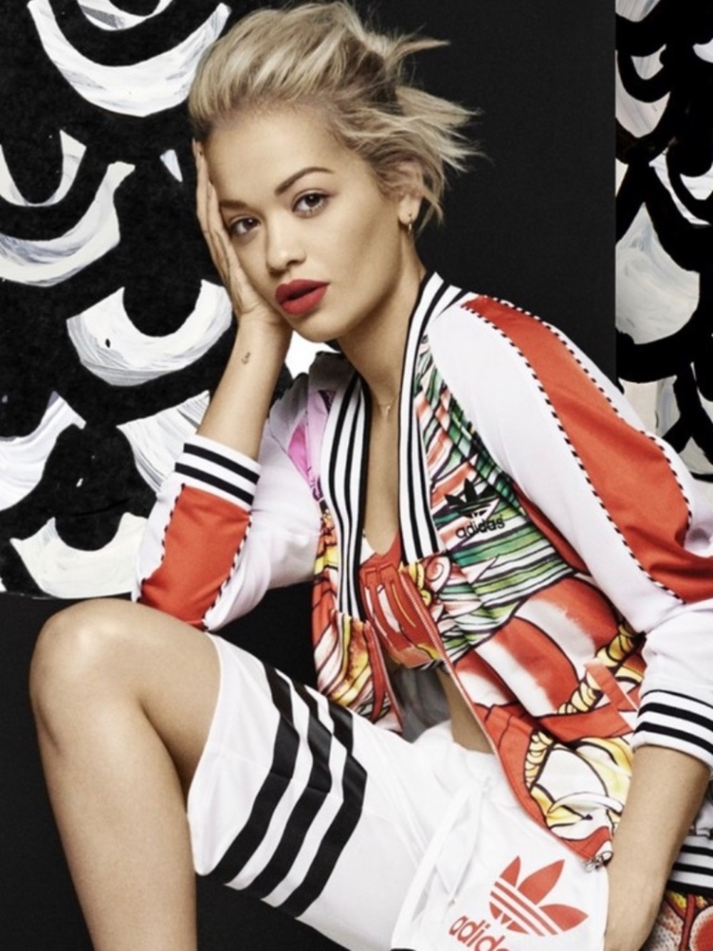 BNWT Adidas Rita Ora Dragon Print Track Jacket - Picture 3 of 7